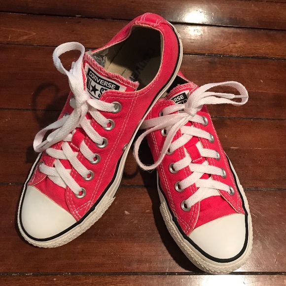 red converse shoes mens